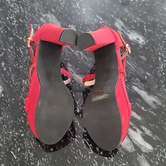 BRAND NEW TOP MODA  LOVELY-1  CRISS-CROSS ANKLE STRAP BLOCK HEELS - Picture 13 of 16